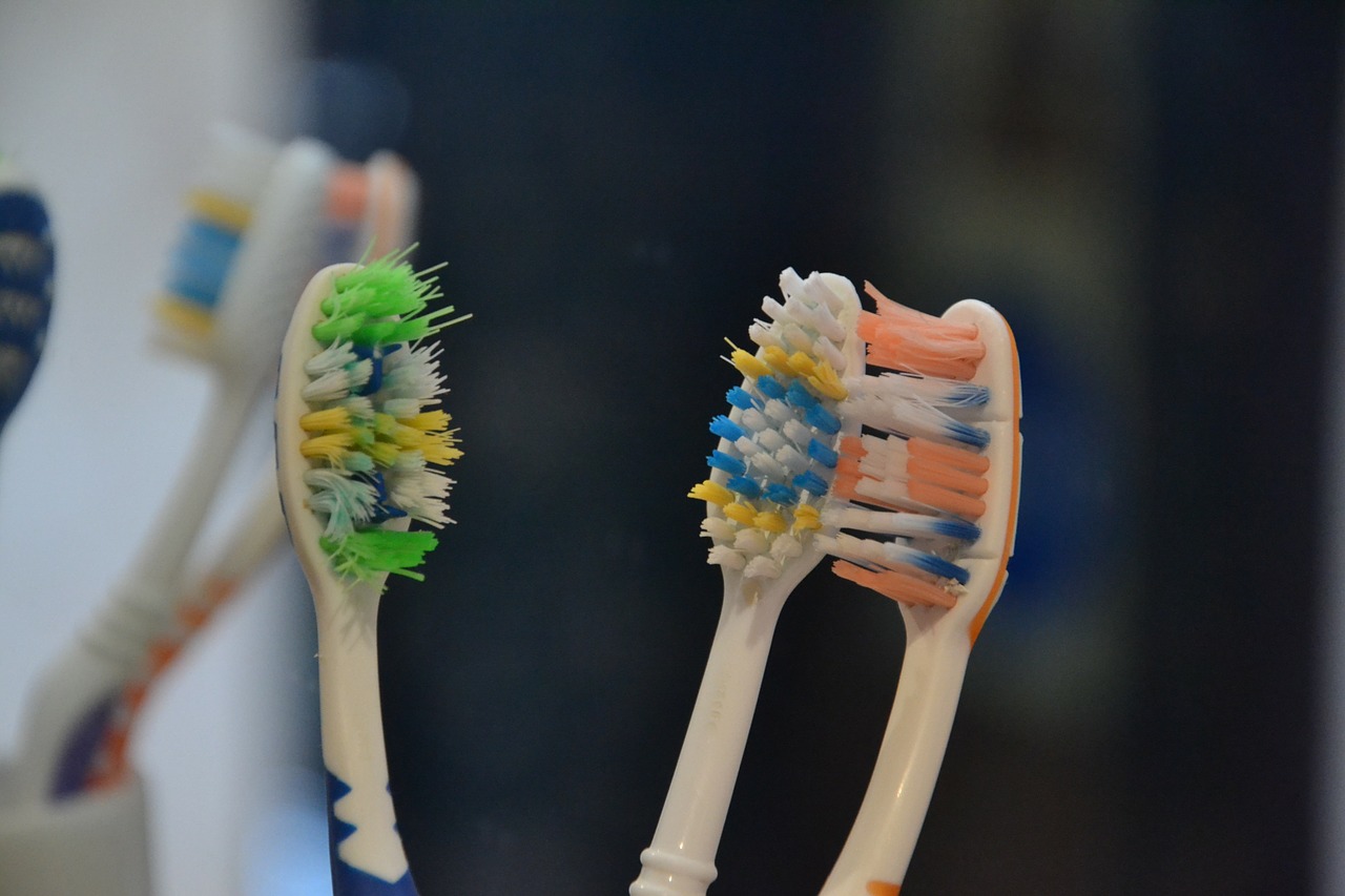 Zähne richtig putzen - Experten sind sich nicht einig